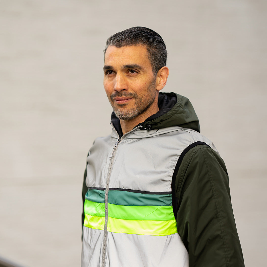 North | Grey reflective