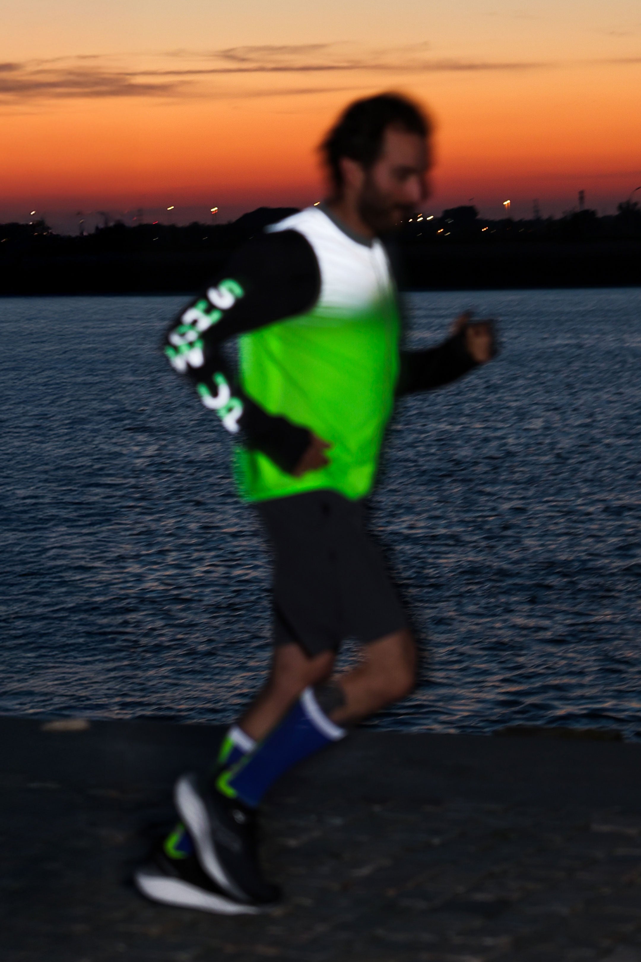 Andreas | Green reflective