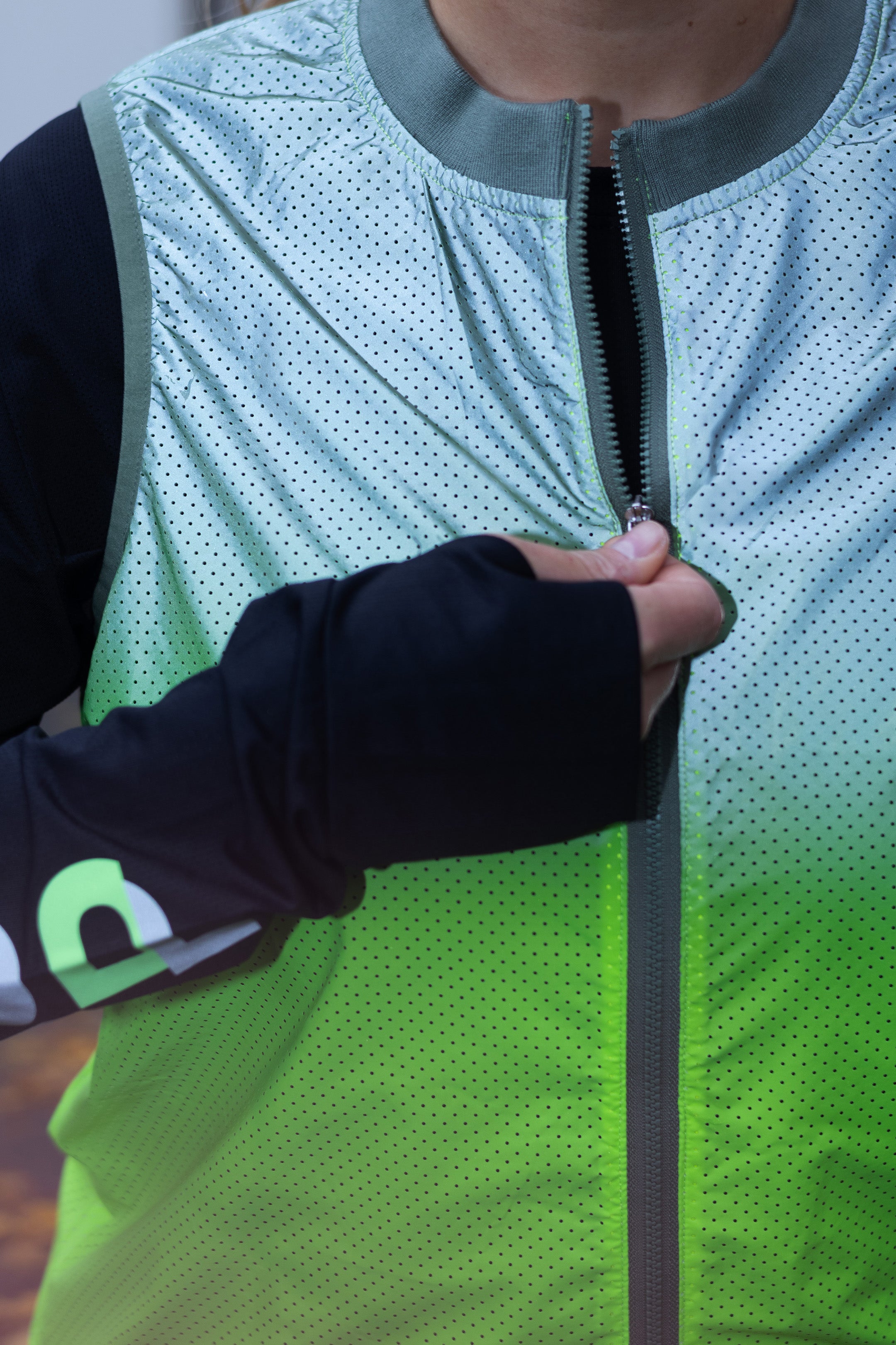 Andreas | Green reflective