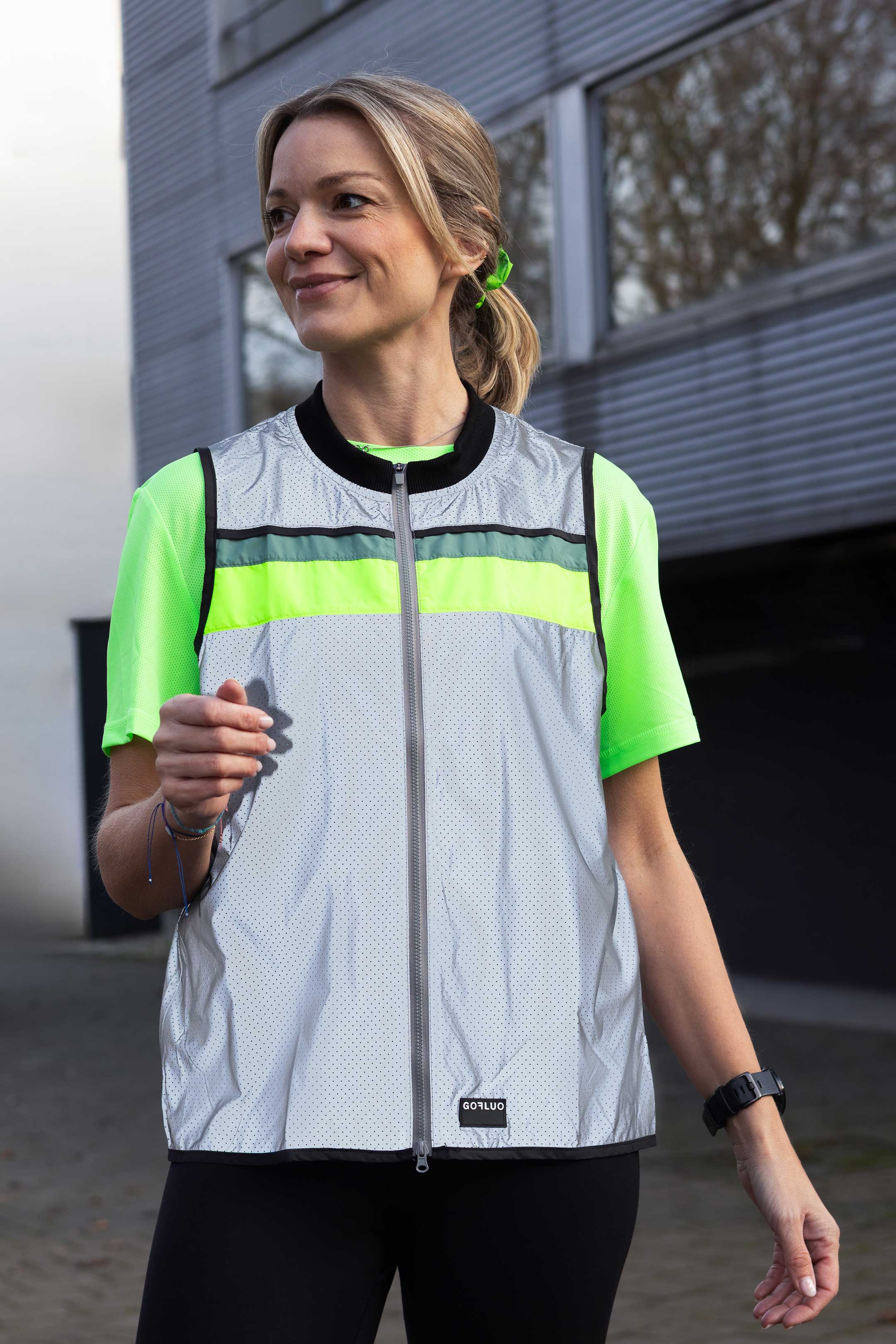 Roman | Grey reflective