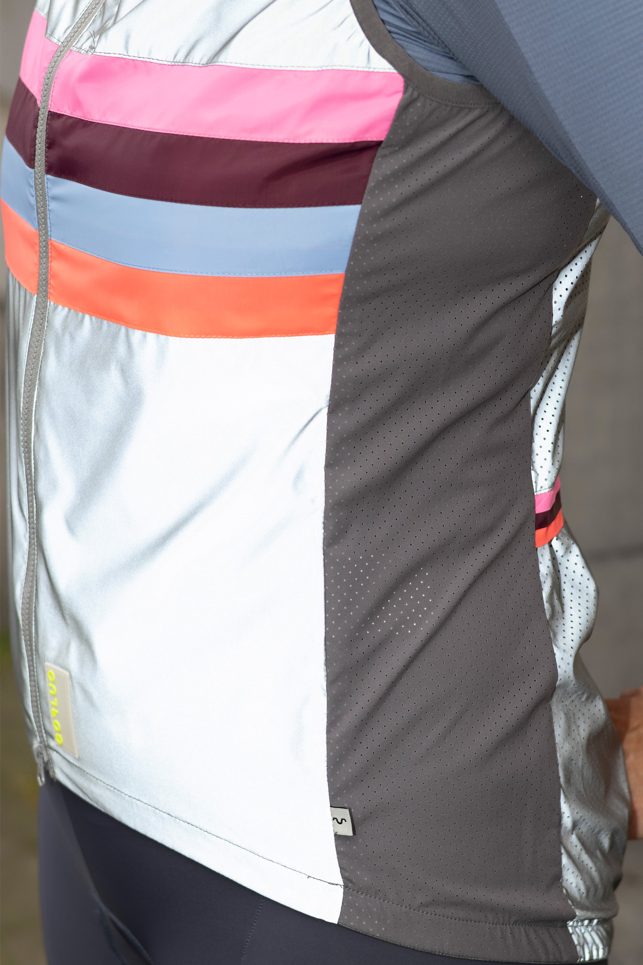 Yvonne | Grey reflective